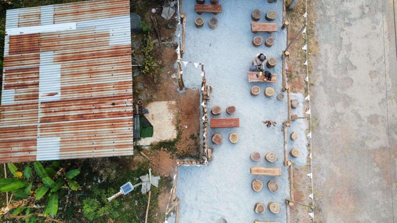 Suan pu si Ska Keo Hotel Ban Pa Daeng  Buitenkant foto